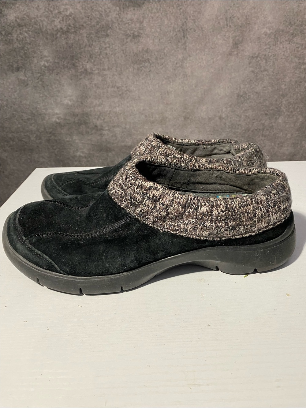 Dansko Womens Black Suede Knit Collar Clogs Mules Size 39 US 8.5 Slip Resistant - Picture 3 of 8